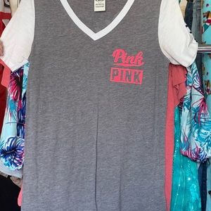 Grey pink t-shirt